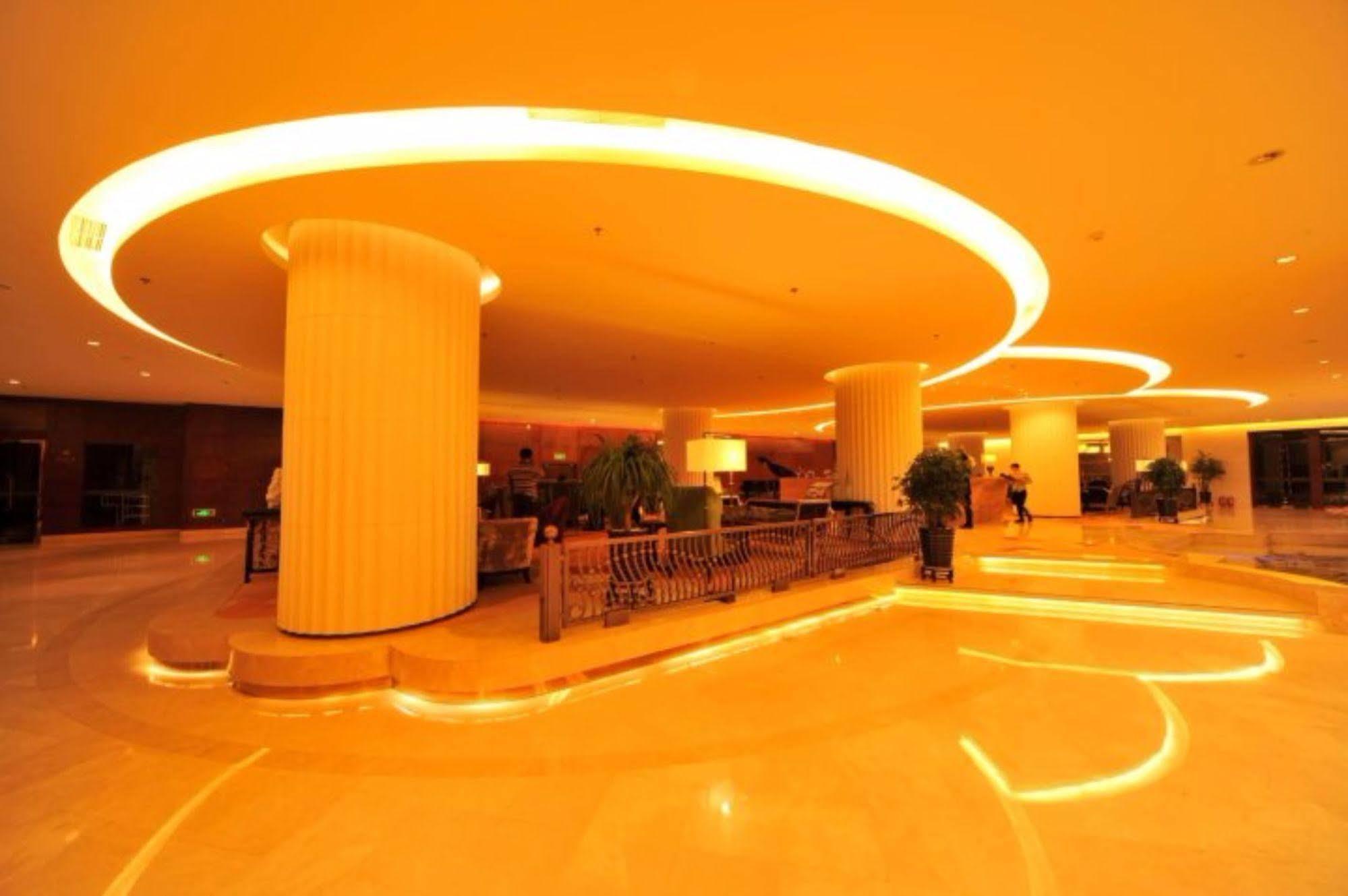 S&N Dalian Hotel Exteriér fotografie